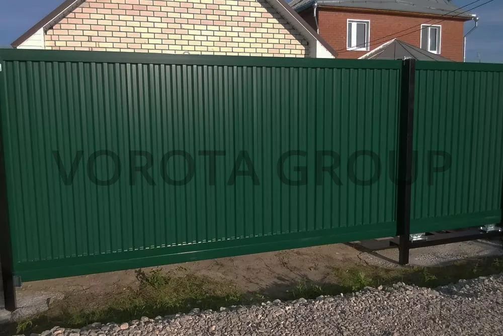 Откатные ворота Doorhan зеленые 3000x1750