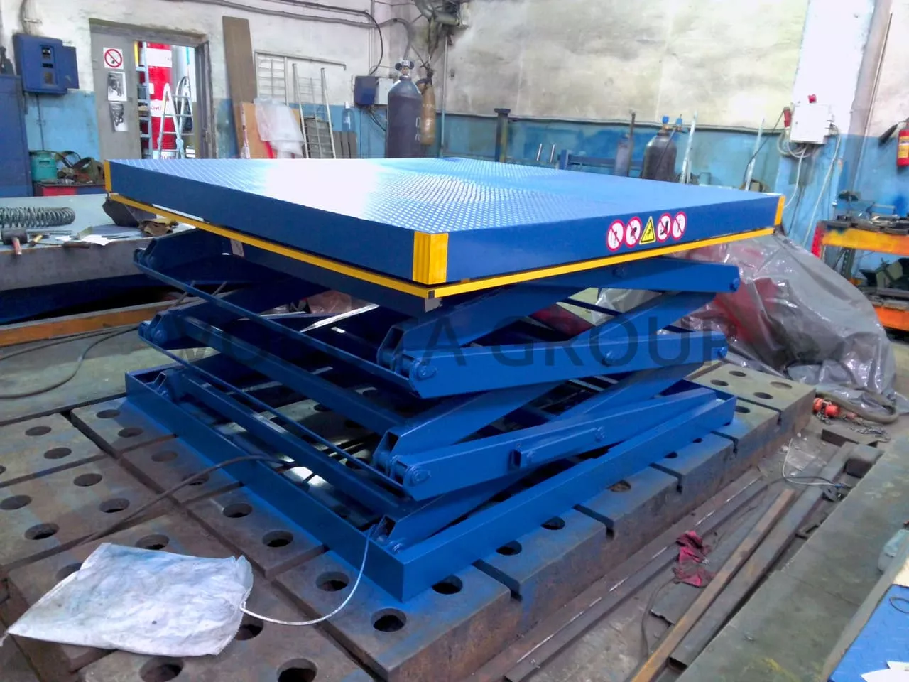 Гидравлический подъемный стол HORMANN 700x2200